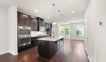 43400 APPLE ORCHARD Sq, Ashburn, VA 20148