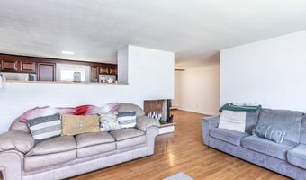 8 Andover Rd, Beverly, MA 01915