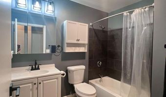 5165 Dundas Dr, Delhi, OH 45238