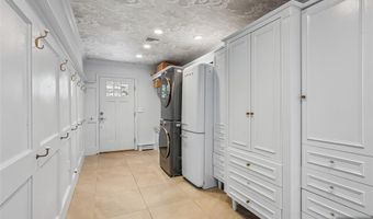 26 Bradrick Ln, Allendale, NJ 07401