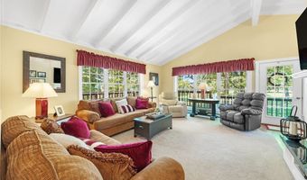 305 Hedgewood Dr, Akron, OH 44319