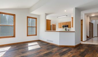 521 Ridgewood Dr, Antioch, IL 60002