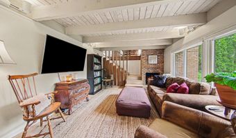 1815 Arbordale St, Ann Arbor, MI 48103