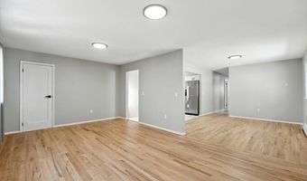 16 OAK St, Bayonne, NJ 07002