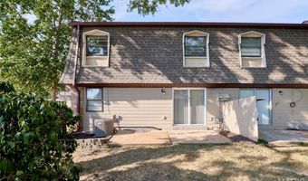 221 Braeshire Dr A, Ballwin, MO 63021