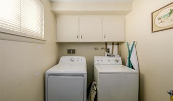 539 Newark St, Aurora, CO 80010