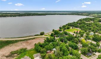 340 Excelsior Ave N, Annandale, MN 55302
