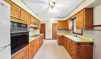 982 W Garfield Rd, Aurora, OH 44202