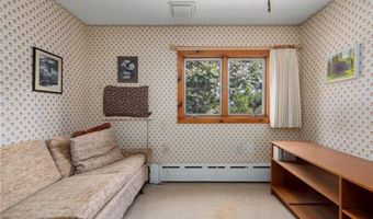 856 N Main Rd, Jamestown, RI 02835