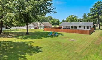 1413 Mayflower Rd, Bentonville, AR 72713