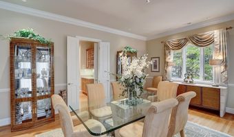 4744 34TH St N, Arlington, VA 22207