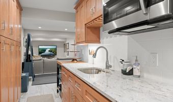 6709 PEMBERTON St, Bethesda, MD 20817