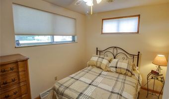 5411 Nelson Pl, Alton, IL 62002