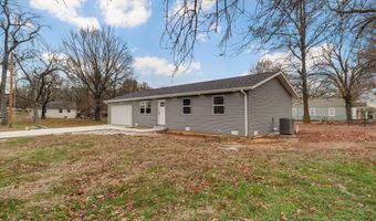 501 E Prairie Ln, Ash Grove, MO 65604