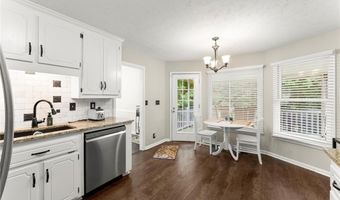 3932 Marguerite Dr NW, Acworth, GA 30101