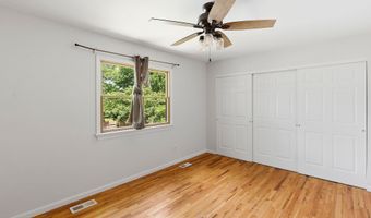 59 Park Ave, Bayville, NJ 08721