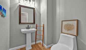 2124 Pamplona Ct, Escondido, CA 92025