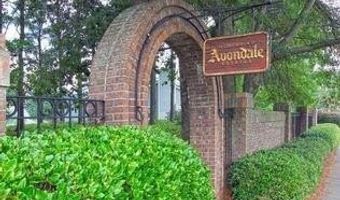 98 Hampshire Ct, Avondale Estates, GA 30002