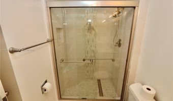 3475 N COUNTRY CLUB Dr 501, Aventura, FL 33180