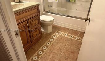 35 Hinshaw St, Arnolds Park, IA 51331