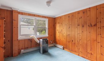 37 Bilodeau Ct, Burlington, VT 05401