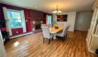 1009 Debbie Ln, Allentown, PA 18103