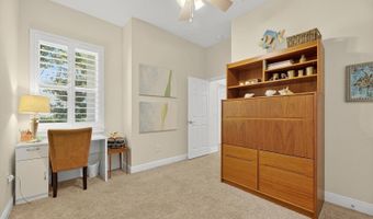 6903 Crestpoint Dr, Apollo Beach, FL 33572