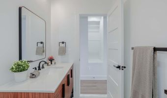 810 MADISON St NW, Washington, DC 20011