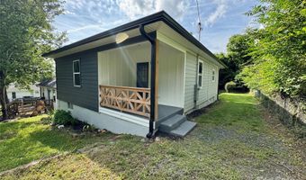 16 Cherry St, Badin, NC 28001