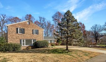 5815 JANE Way, Alexandria, VA 22310