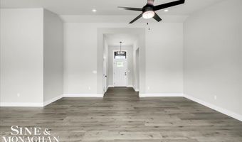 144 Channelsyde Dr, Algonac, MI 48001