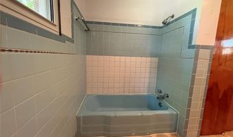 5108 Humbert Rd, Alton, IL 62002