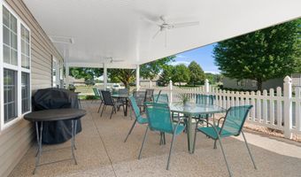 2100 Burr Oak Dr Ln B, Austin, MN 55912