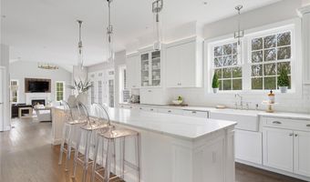 397 Sylvan Ct, North Kingstown, RI 02874