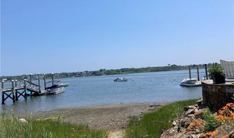 24 E Shore Rd, Narragansett, RI 02882