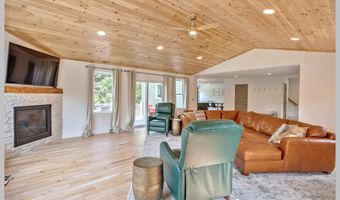 50 Champagne Cir, Campton, NH 03223