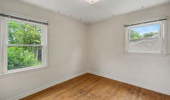 228 Newton Pl, Ballwin, MO 63021