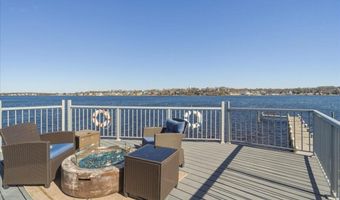 32 Cove Rd W, Bayville, NJ 08721