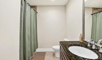45 White Oak Ln, Aberdeen, NJ 07747