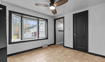 1200 S KERNAN Ave, Appleton, WI 54915