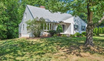 24 Iron Gate Ln, Cromwell, CT 06416