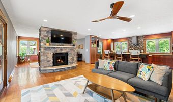 706 23rd St SW, Austin, MN 55912