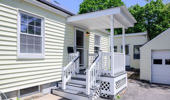 895 Hancock St, Abington, MA 02351