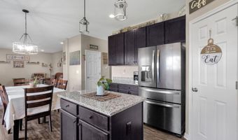 7 Burroughs Dr, Ashville, OH 43103