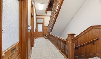 45 Main St 5, Amesbury, MA 01913