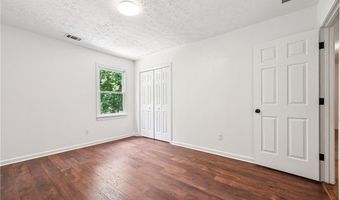5600 Surrey Ct, Alpharetta, GA 30009