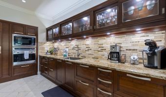 24 Hoolei Cir T-1, Kihei, HI 96753