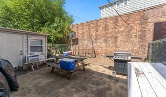 147 W 52nd St, Bayonne, NJ 07002