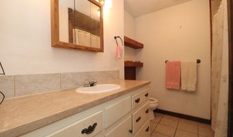 123 Westover Dr, Adel, GA 31620