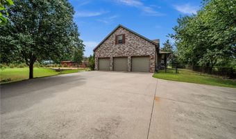 9915 E Plentywood Rd, Bentonville, AR 72712